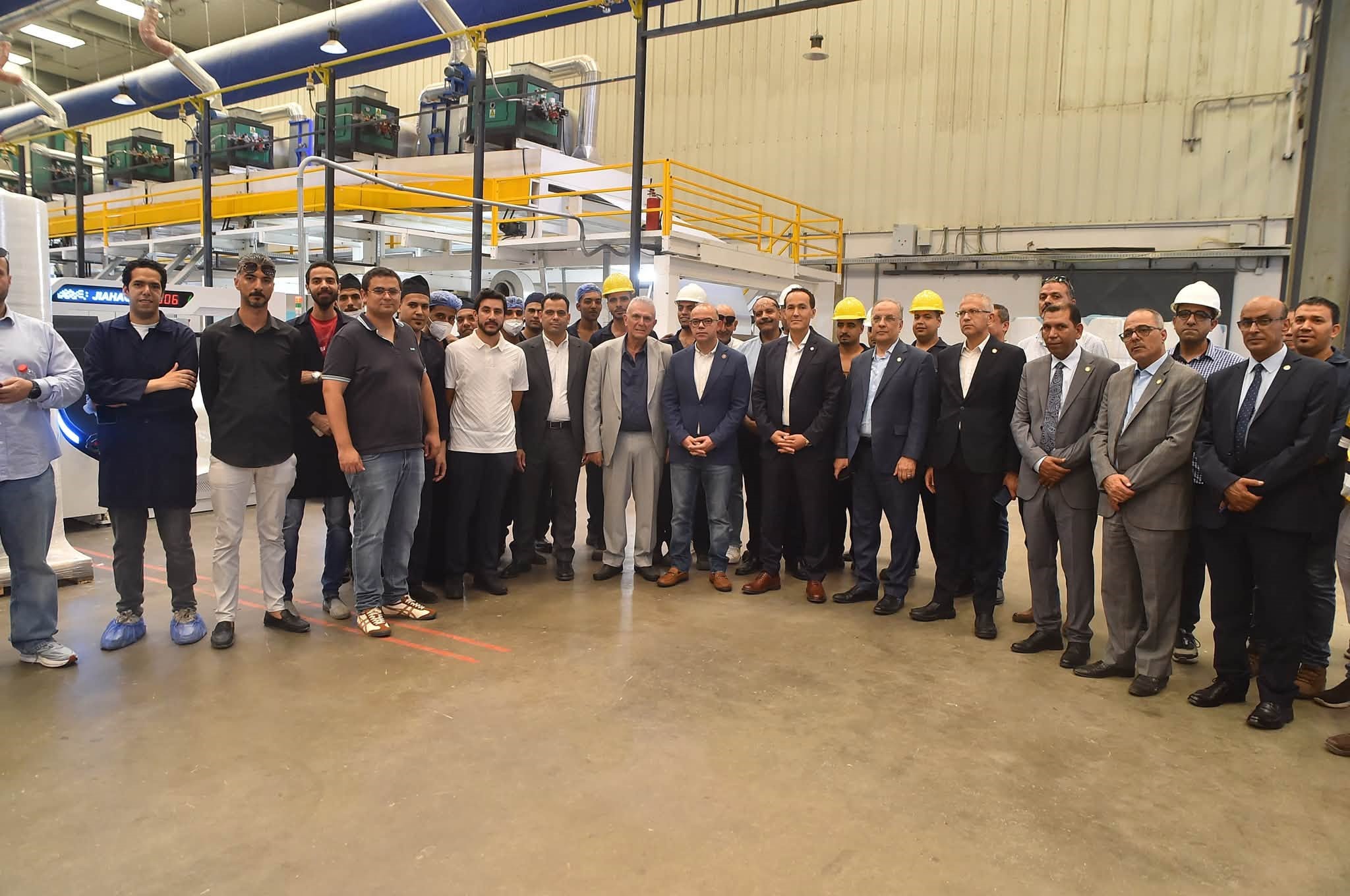 ضمن جولة موسعة بمحافظة الإسكندرية..وزير الاستثمار والتجارة الخارجية يتفقد شركة فارما بلاست لتصنيع المستلزمات الطبية 