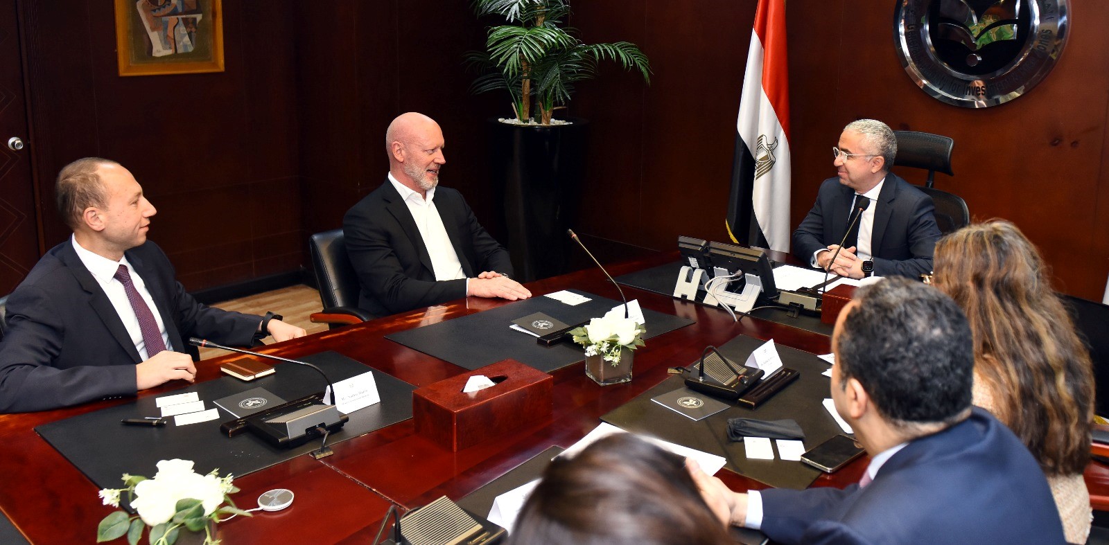 GAFI and HSBC Bank Discuss Plans for Promoting Investment in Egypt Abroad